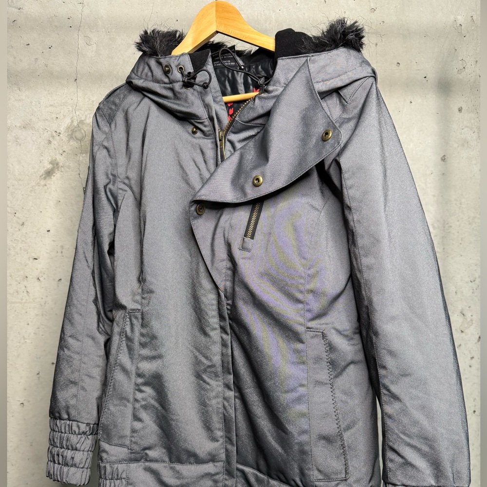 Obermeyer Women's Fur Hooded Ski Jacket/Snowboard Jacket